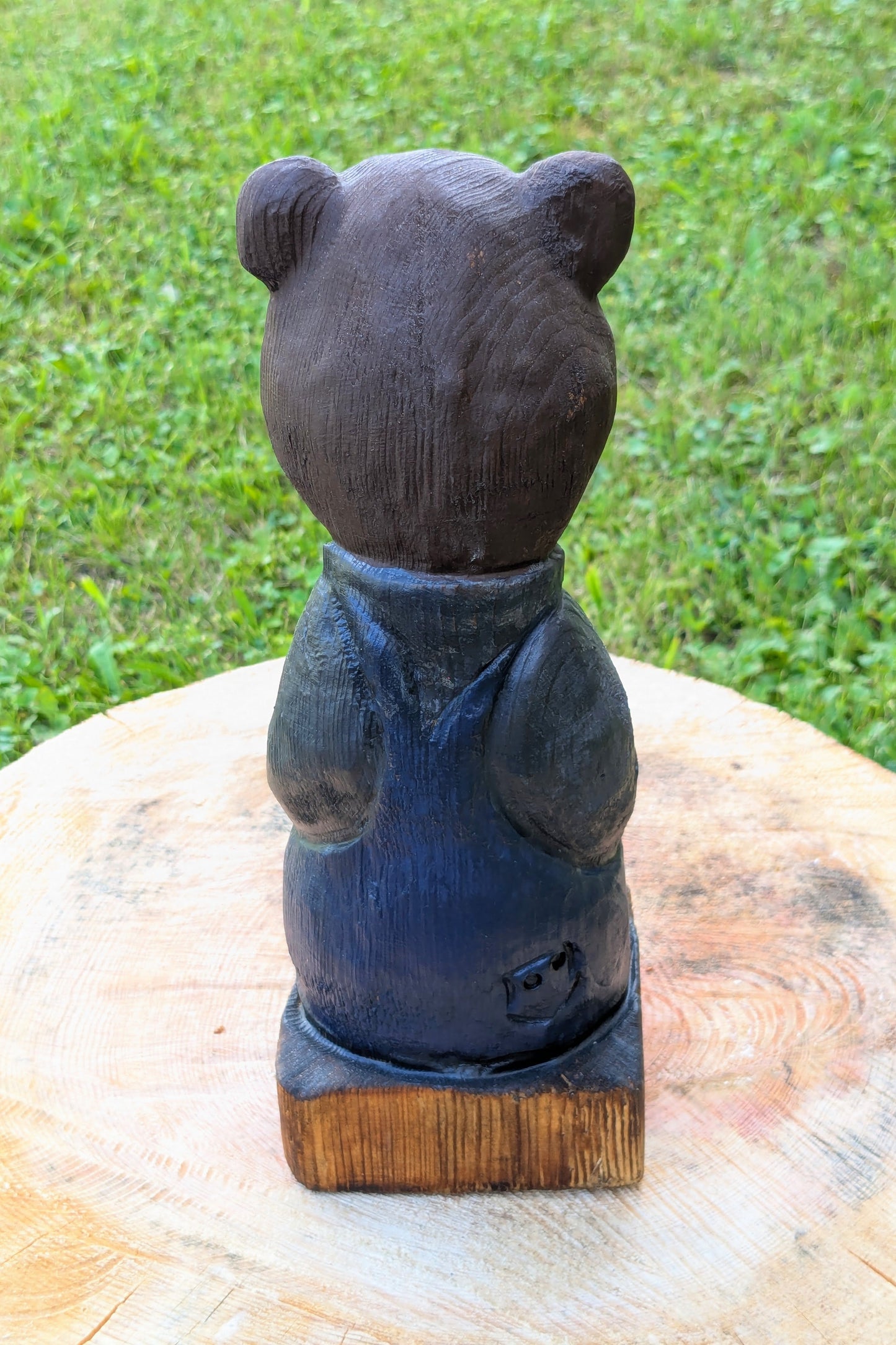 #0031 Bibbed bear