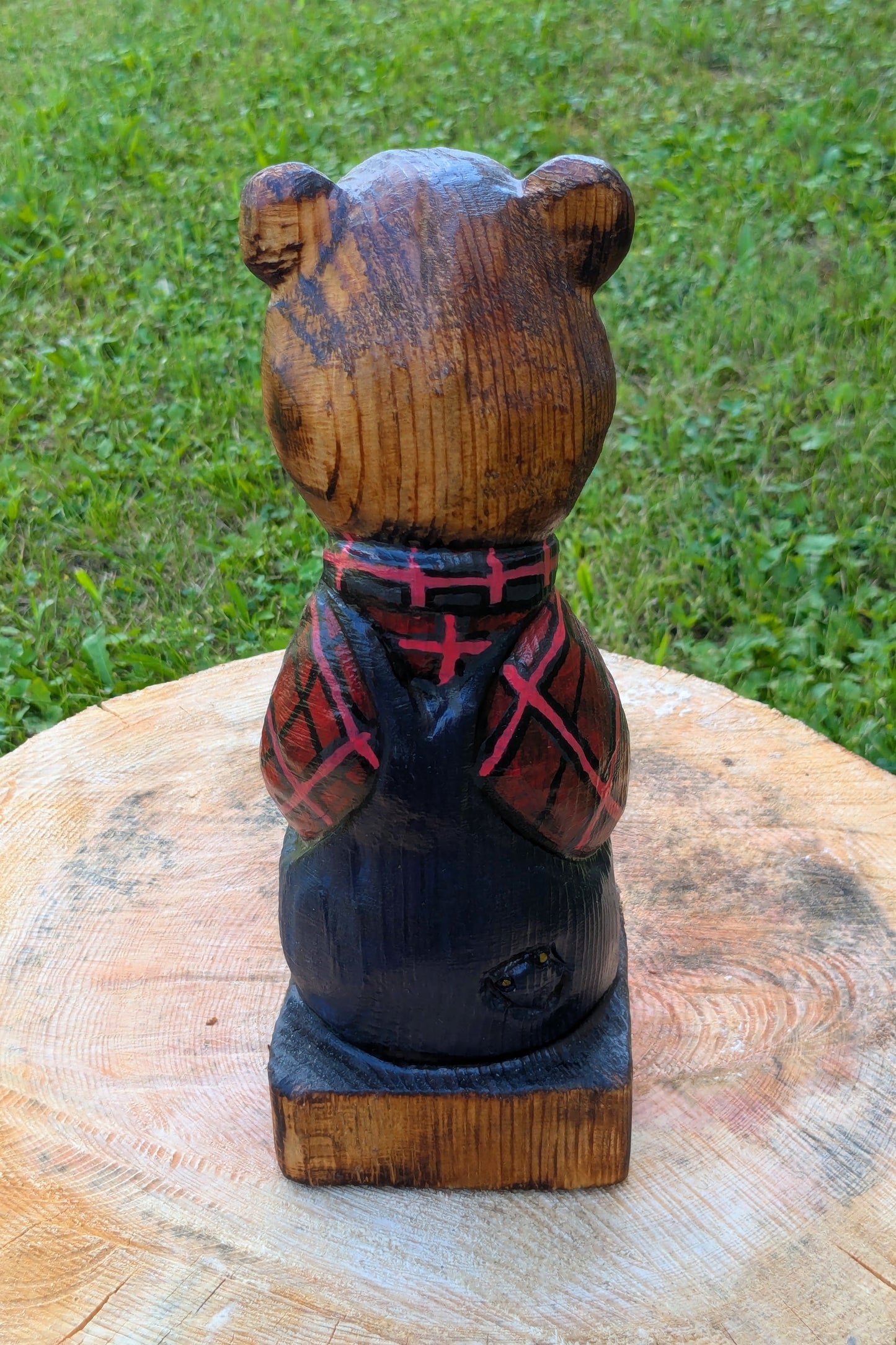 #0036 Bibbed bear