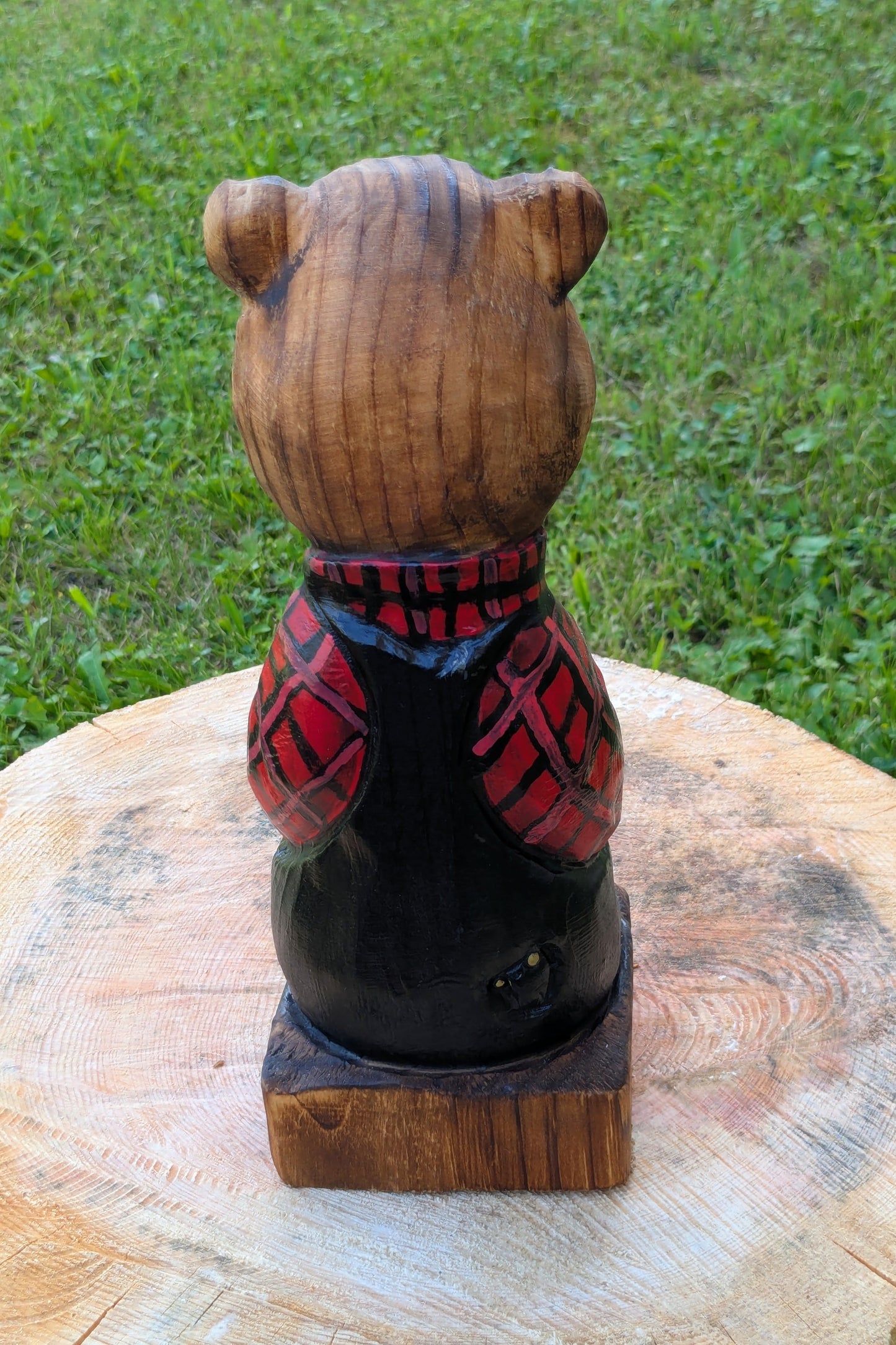 #0046 Bibbed bear