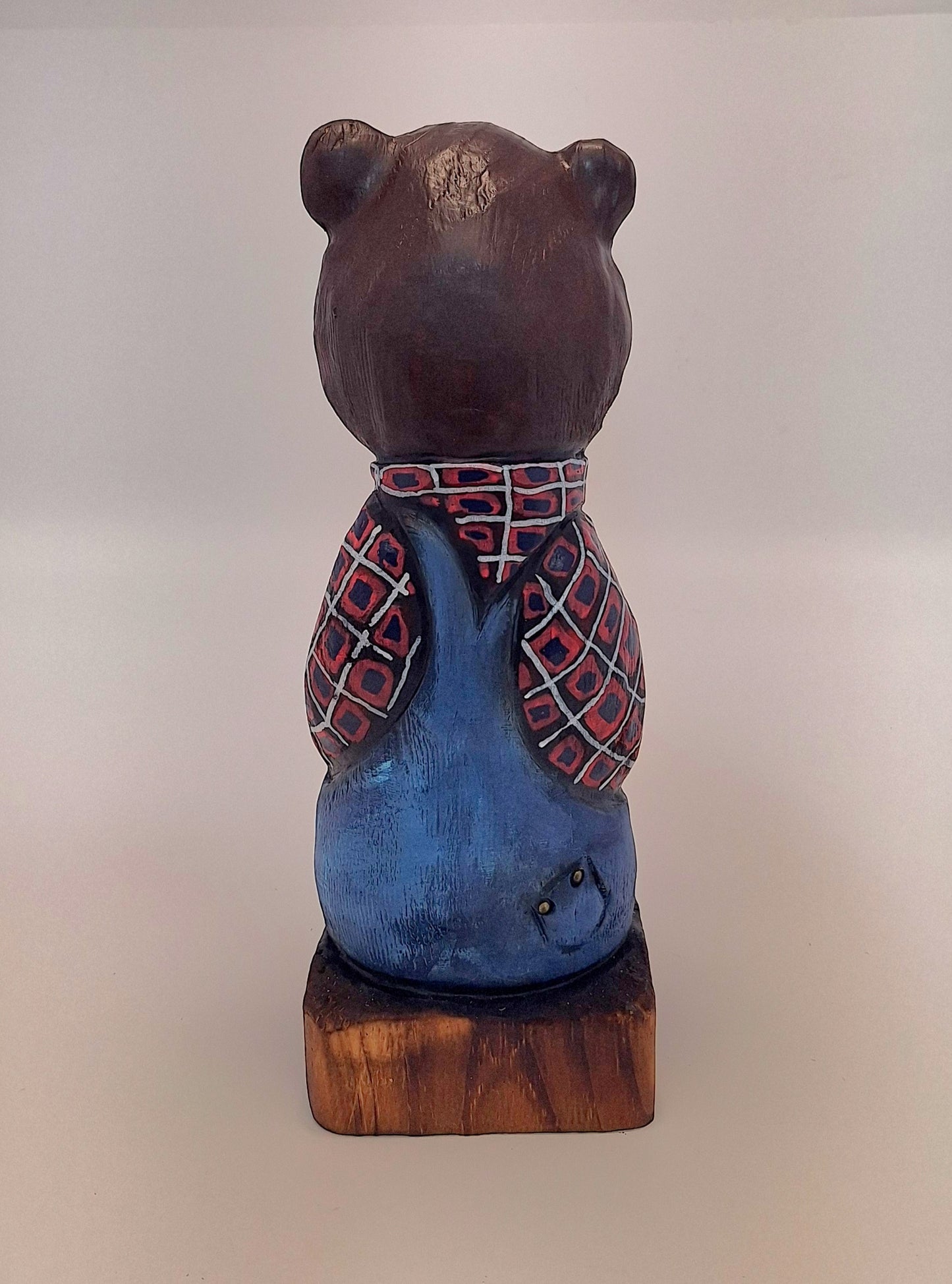 #0054 Bibbed bear