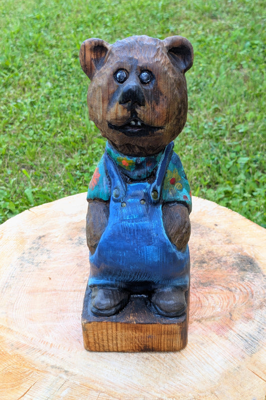 #0002 Bibbed bear