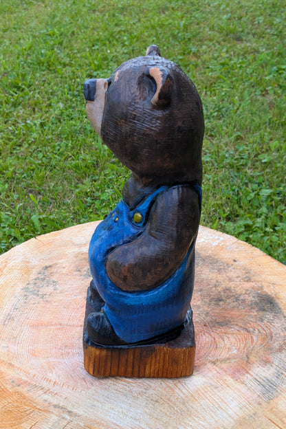 #0008 Bibbed bear