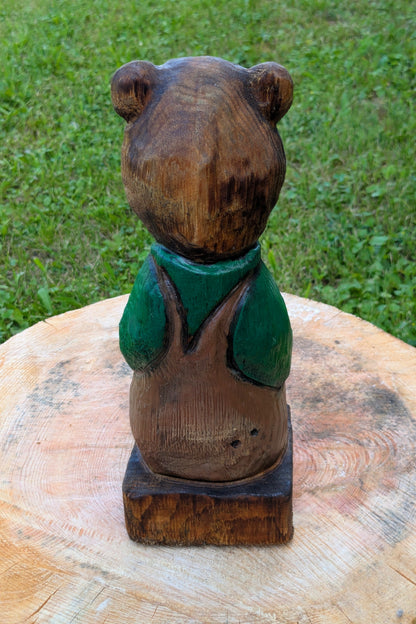 #0010 Bibbed bear
