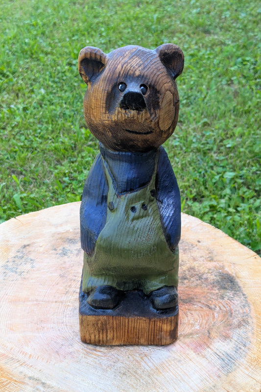 #0013 Bibbed bear