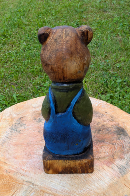 #0014 Bibbed bear
