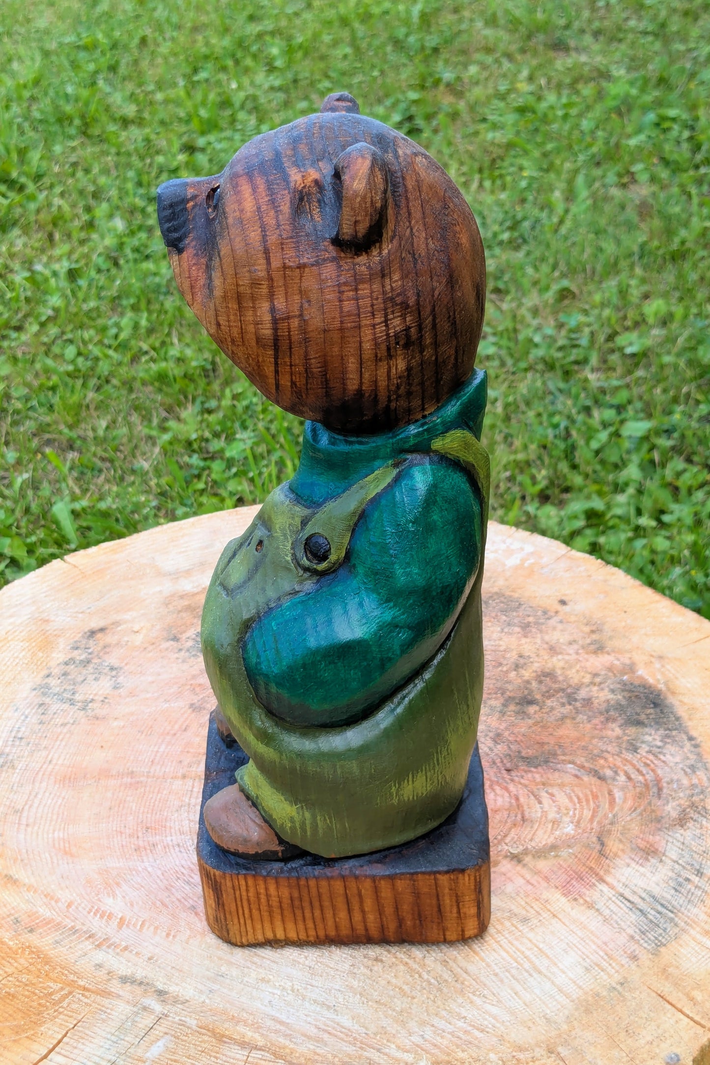 #0017 Bibbed bear
