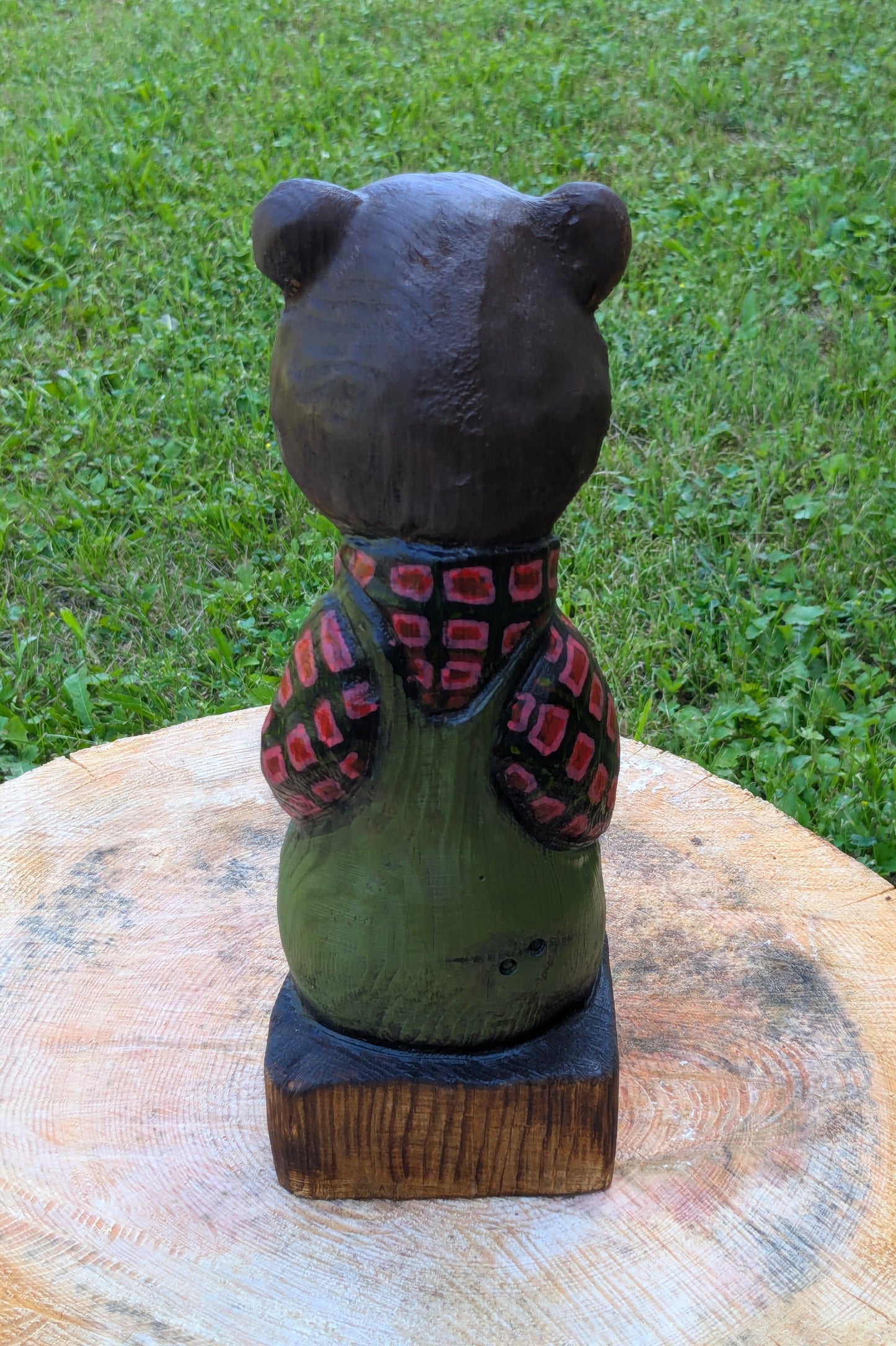 #0001 Bibbed bear
