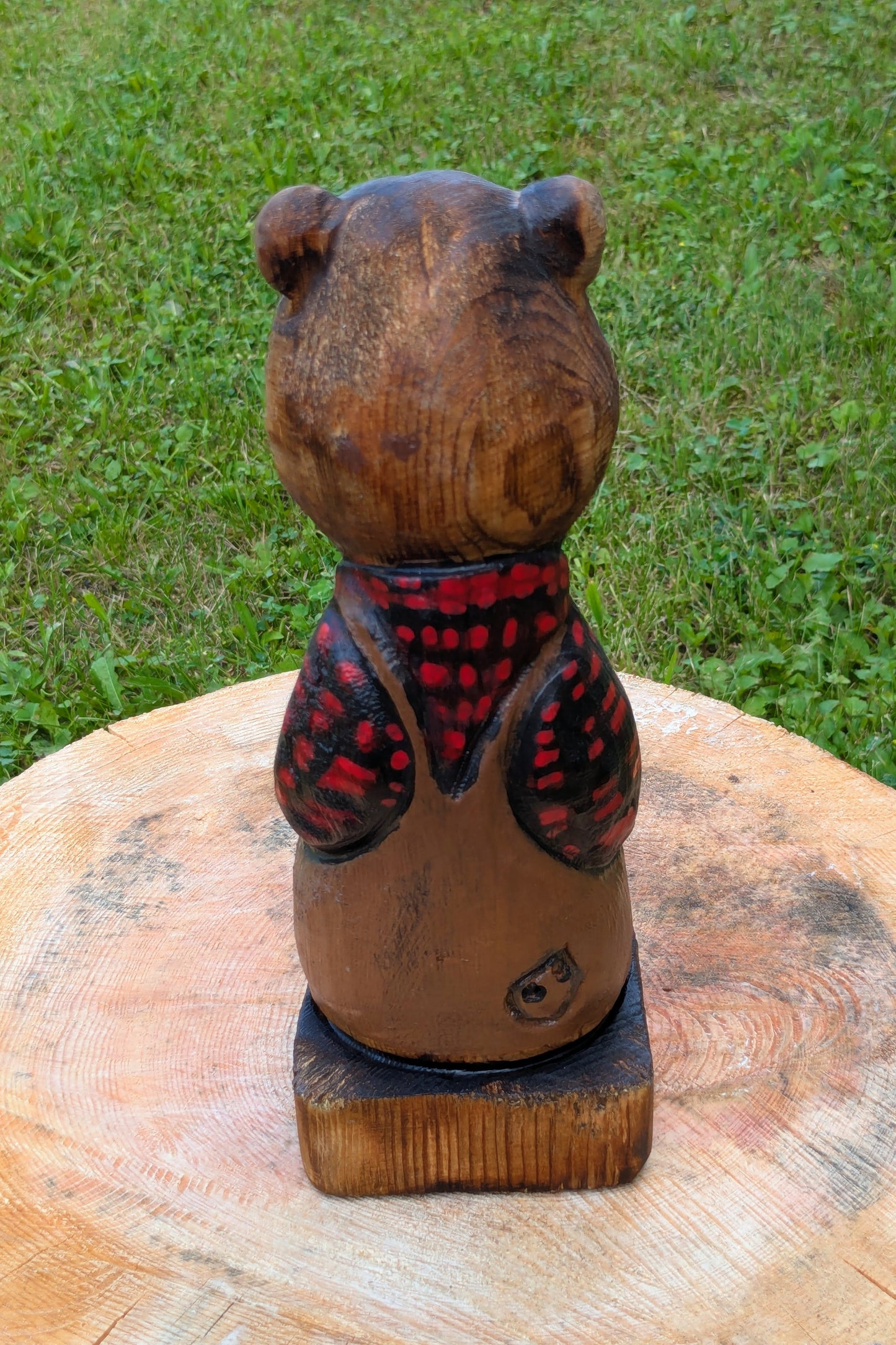 #0020 Bibbed bear