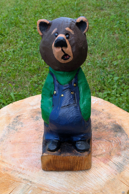 #0021 Bibbed bear