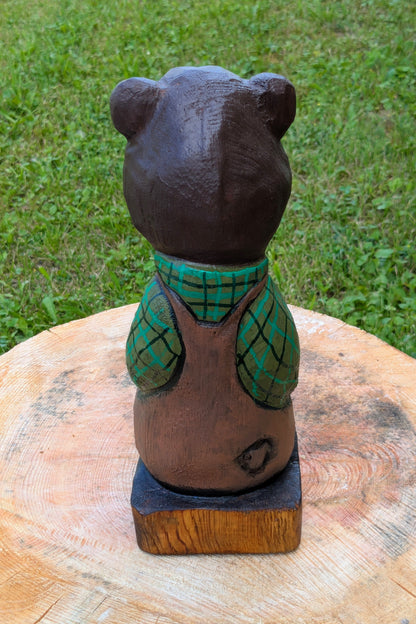 #0023 Bibbed bear