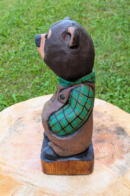 #0023 Bibbed bear