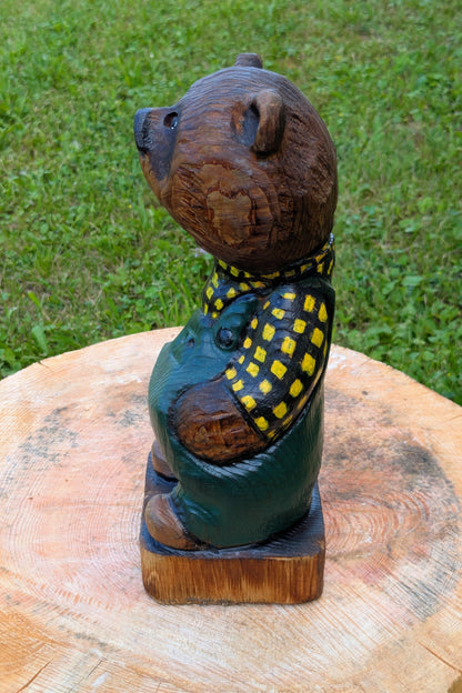 #0024 Bibbed bear