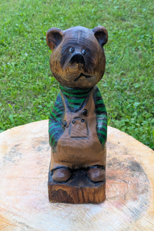 #0027 Bibbed bear