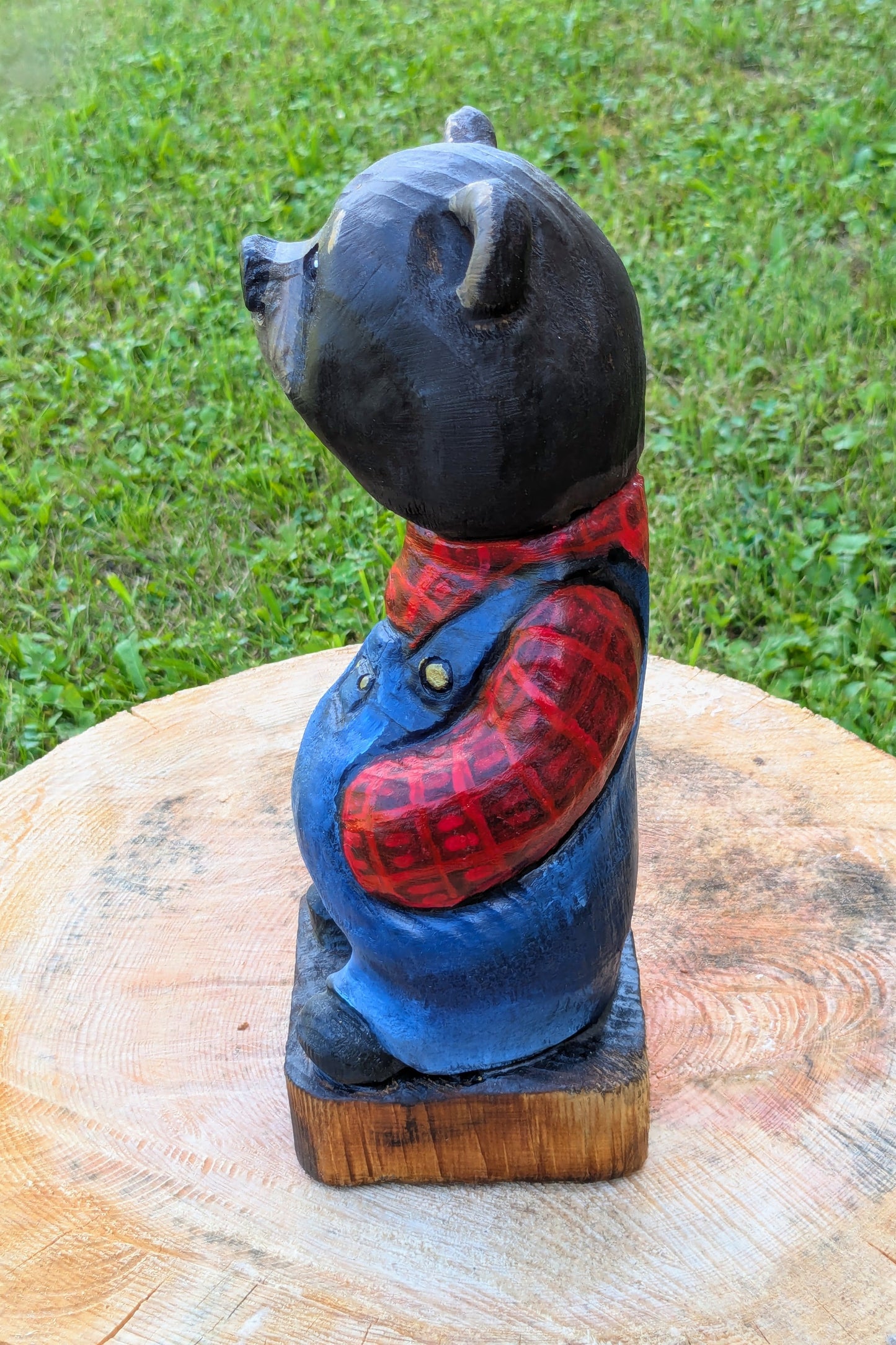 #0029 Bibbed bear