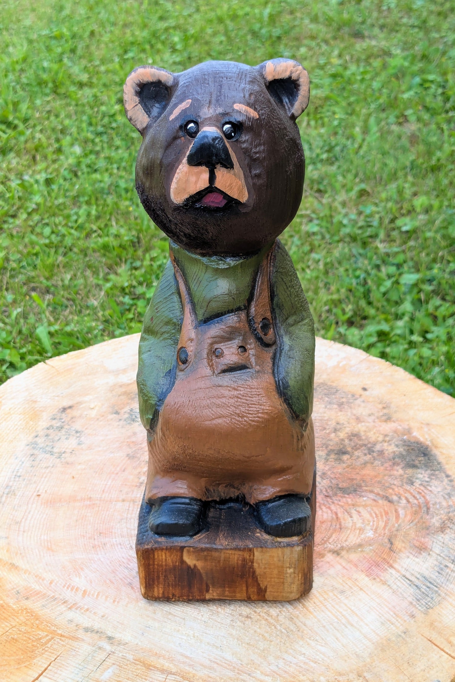 #0030 Bibbed bear
