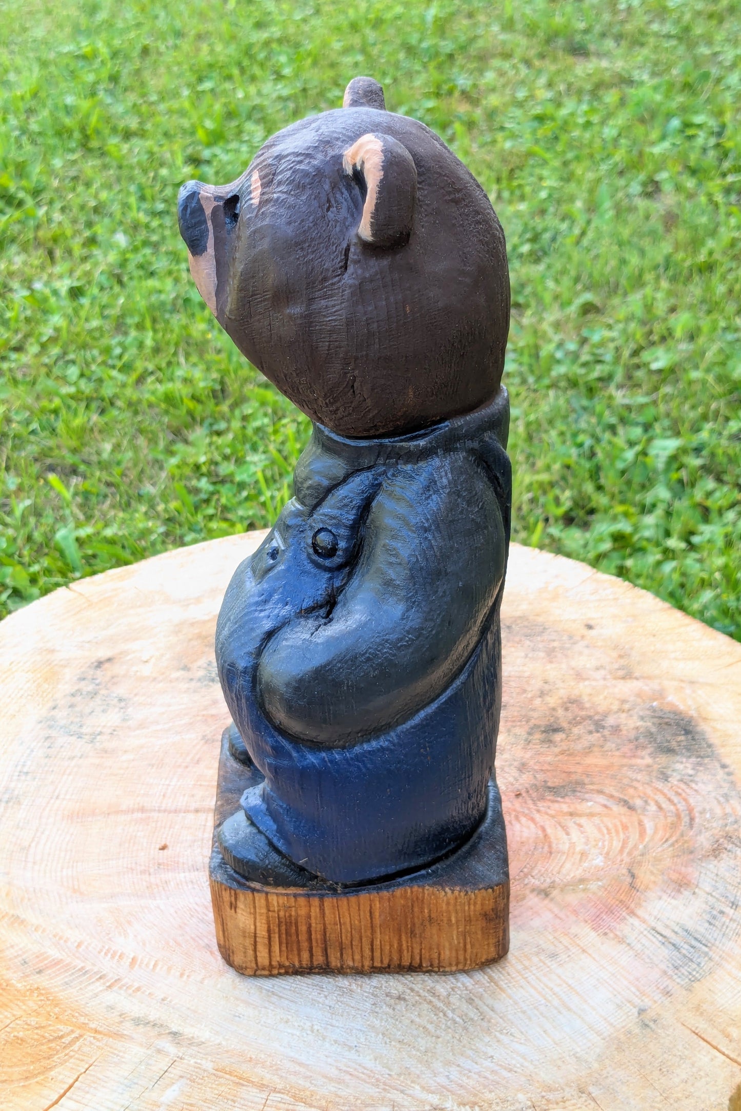 #0031 Bibbed bear