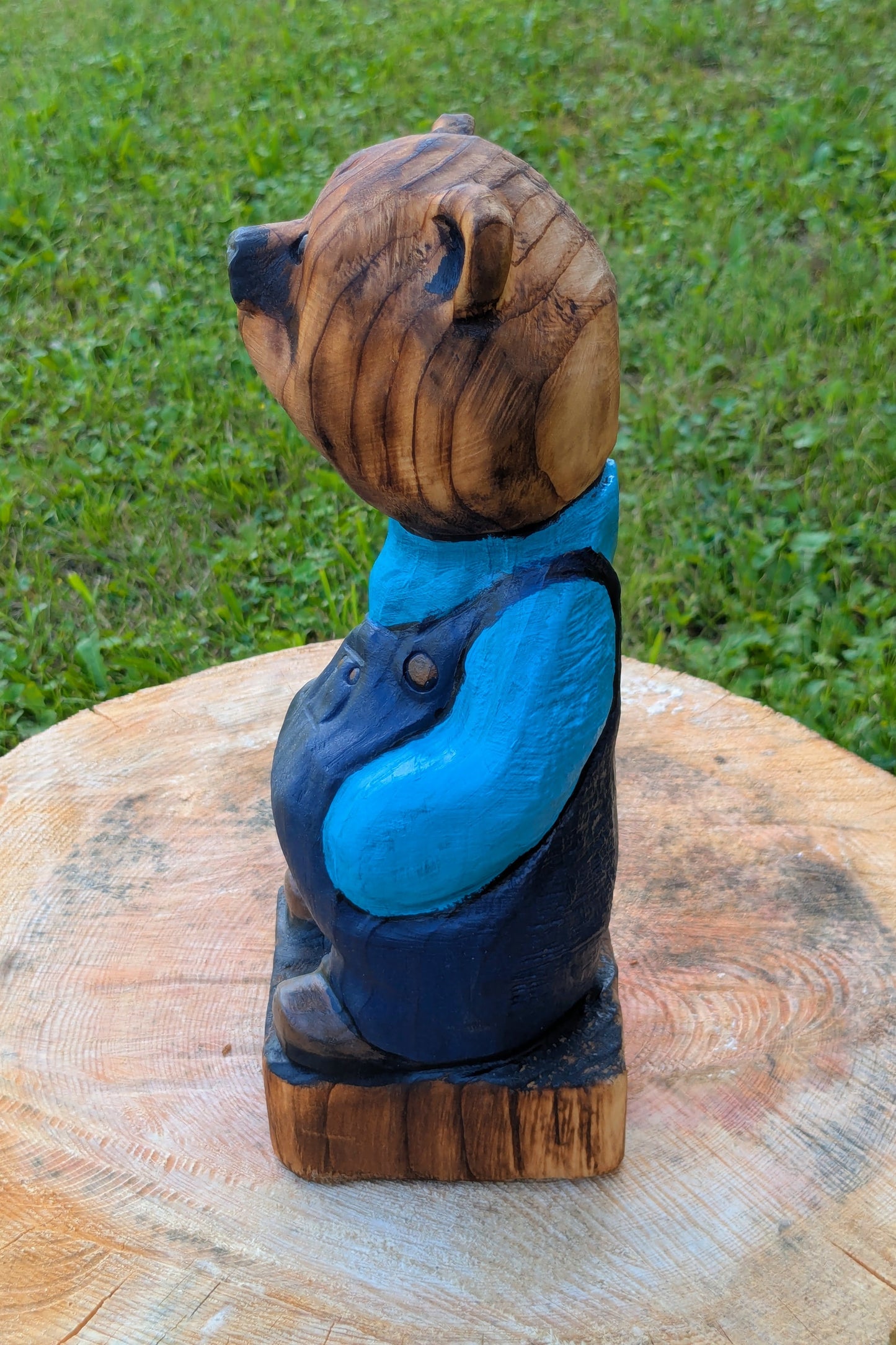 #0037 Bibbed bear