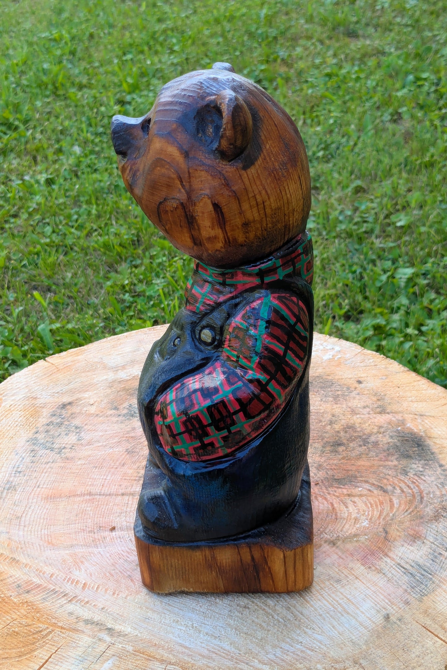 #0038 Bibbed bear