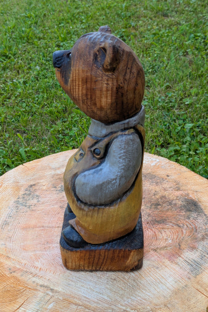 #0039 Bibbed bear