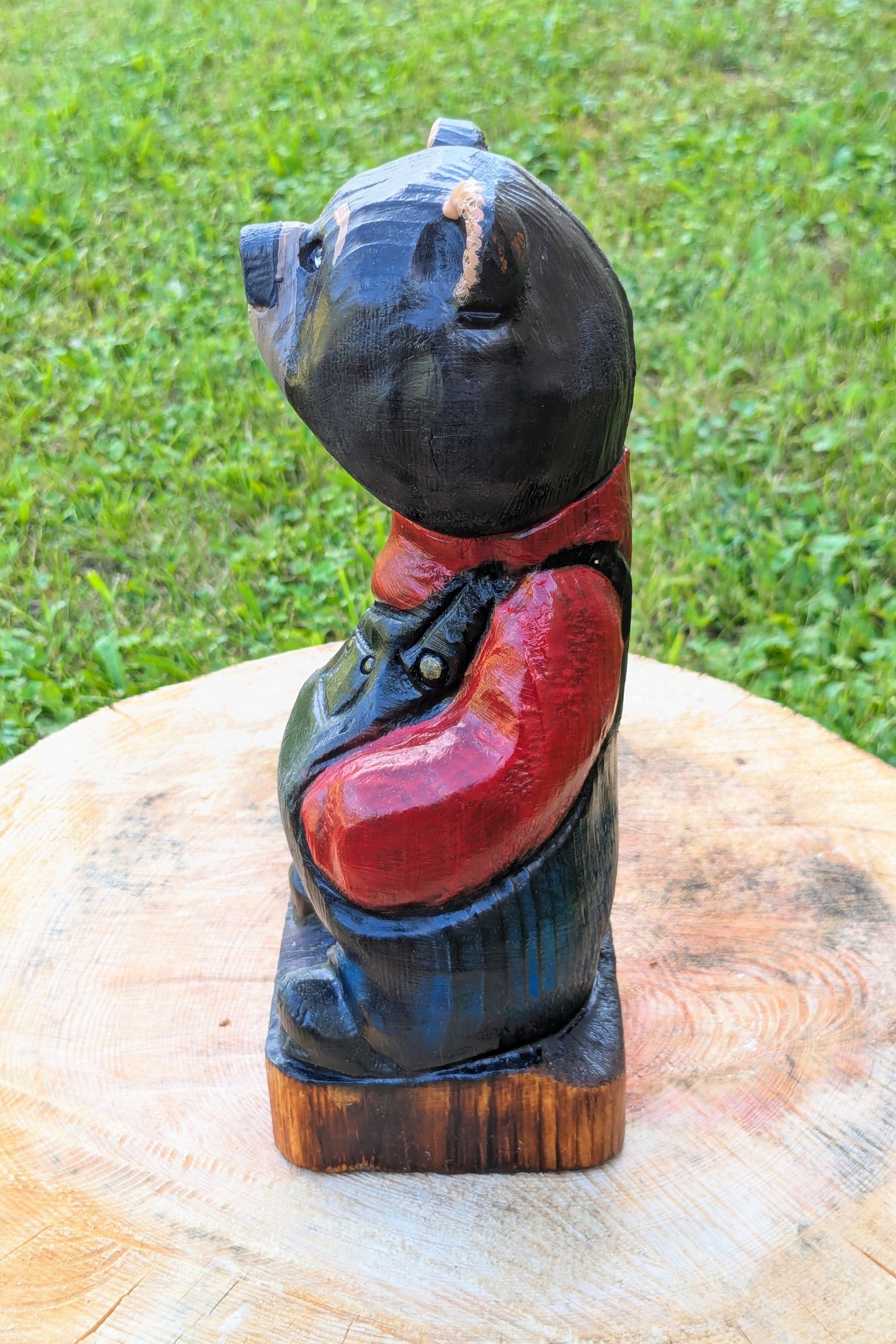 #0040 Bibbed bear