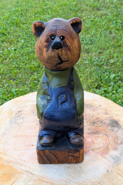#0041 Bibbed bear