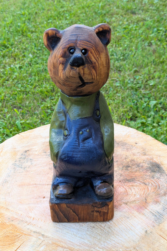 #0041 Bibbed bear