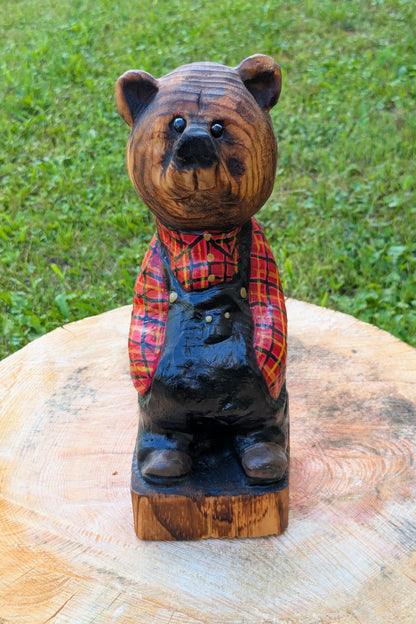#0044 Bibbed bear