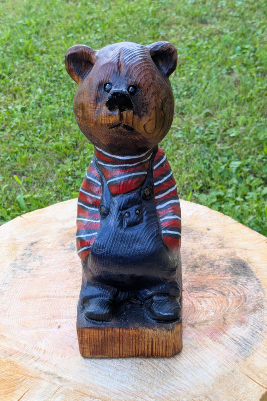 #0047 Bibbed bear