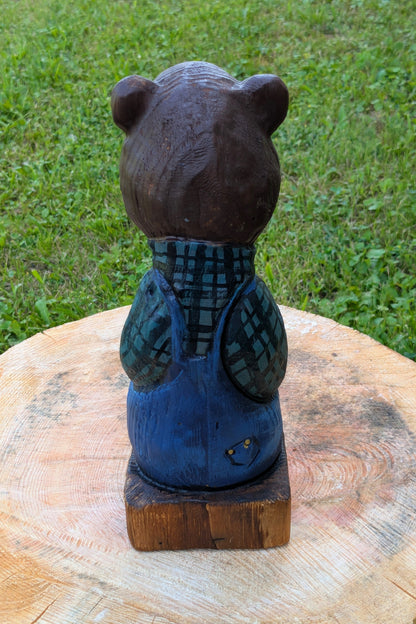 #0055 Bibbed bear