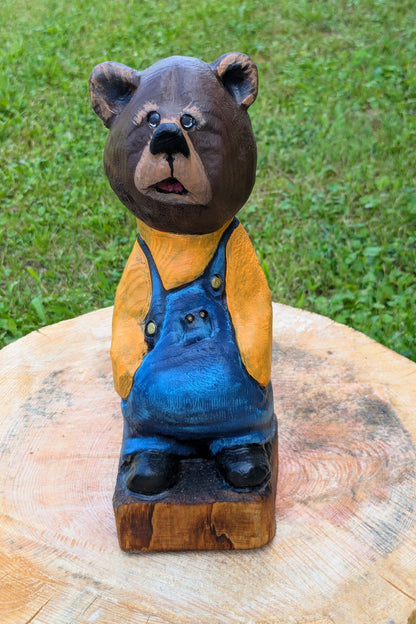 #0057 Bibbed bear