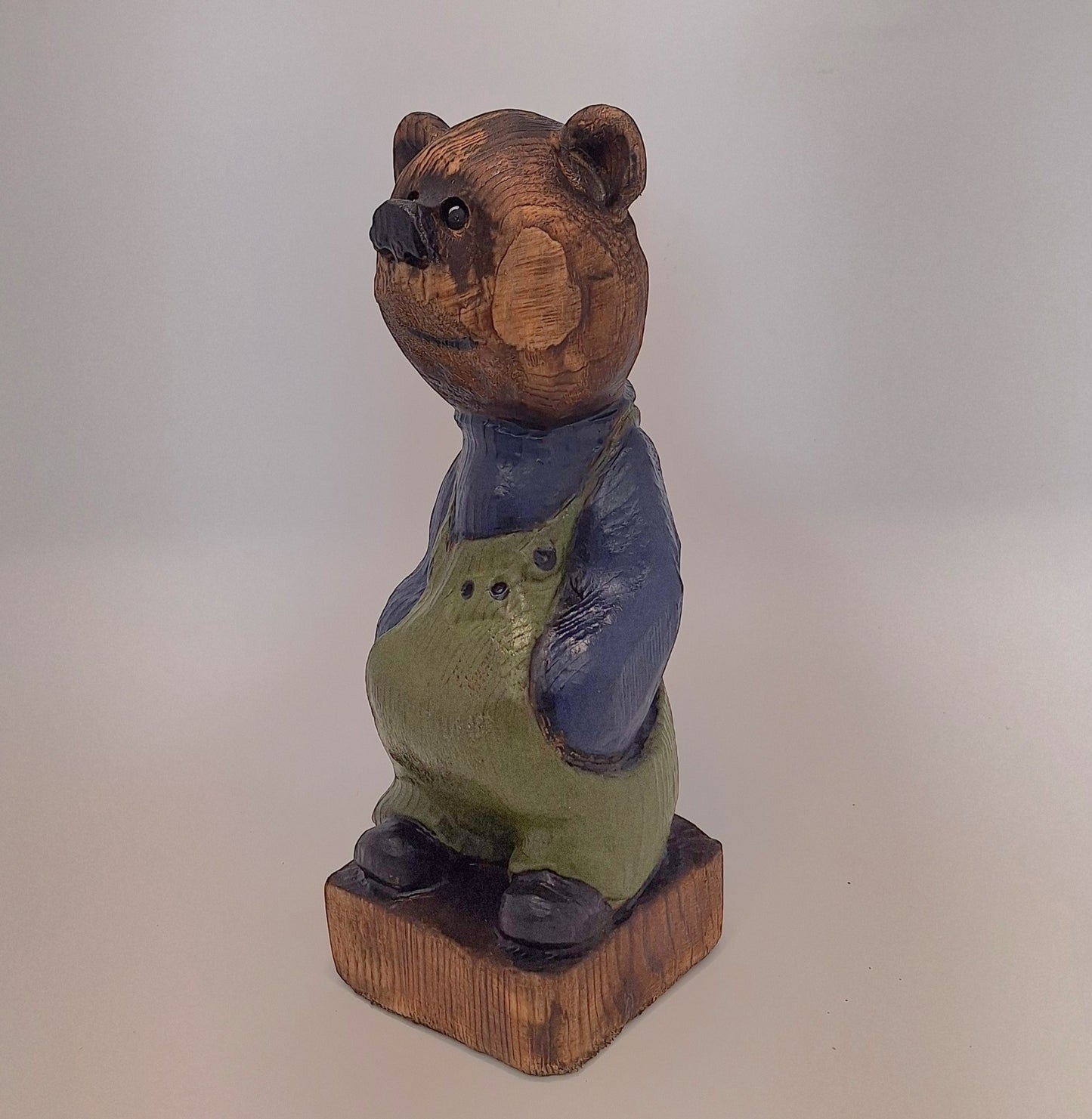 #0013 Bibbed bear