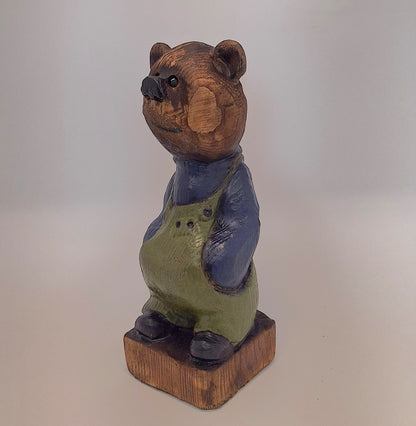 #0013 Bibbed bear