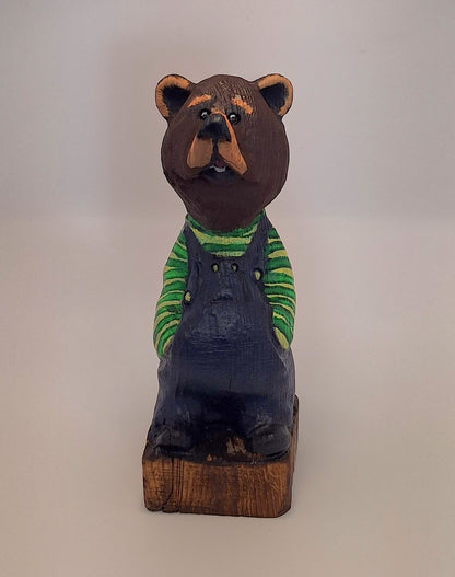 #0025 Bibbed bear