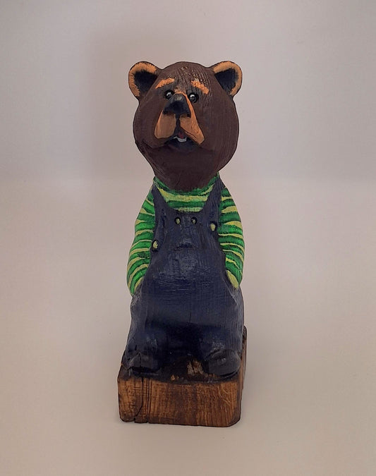 #0025 Bibbed bear