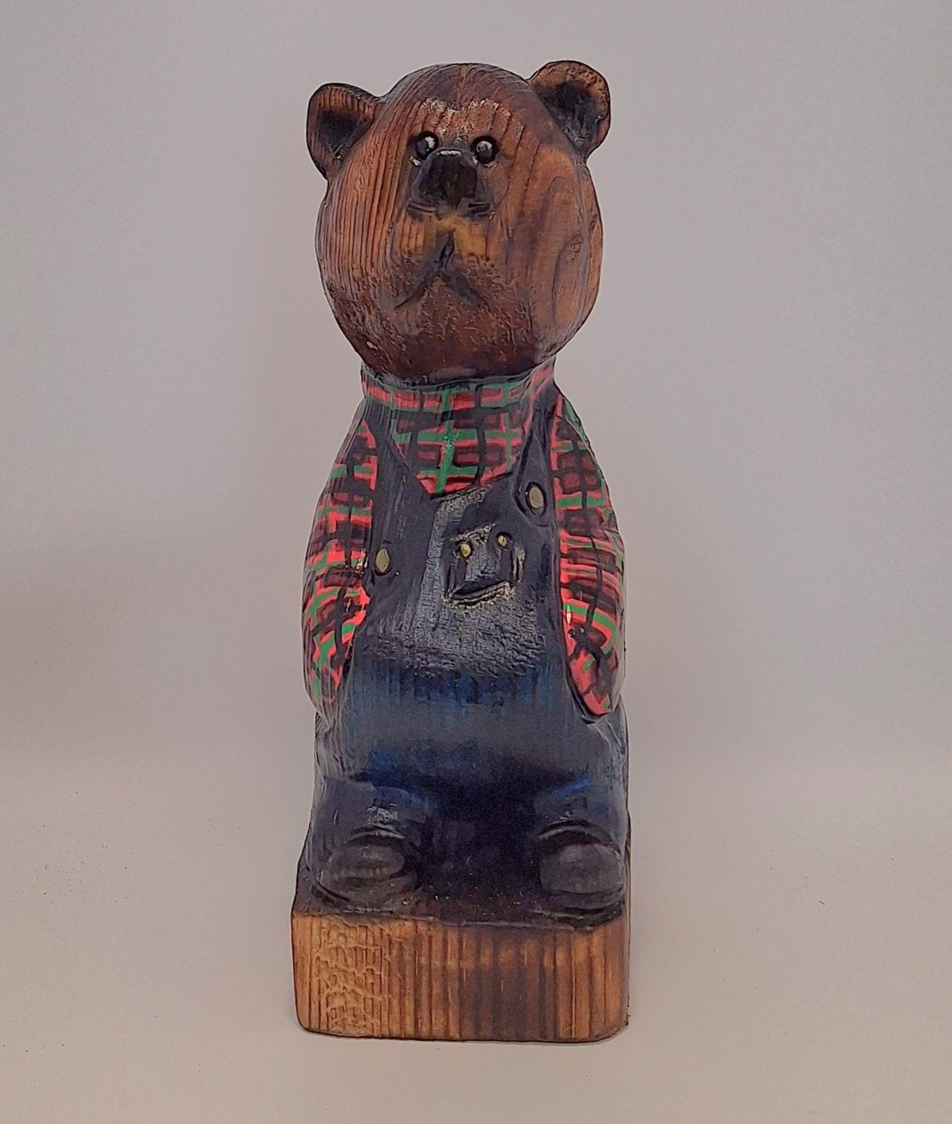 #0038 Bibbed bear