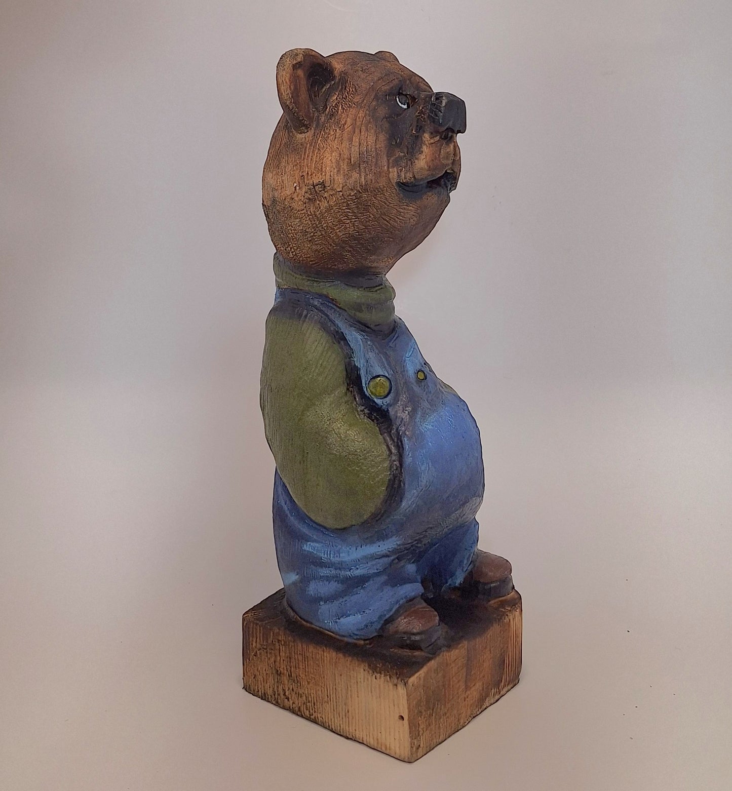 #0014 Bibbed bear