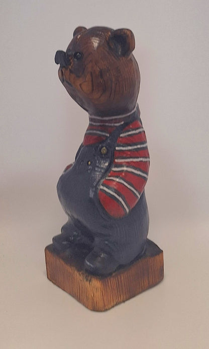 #0047 Bibbed bear