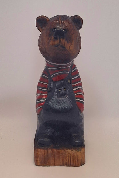 #0047 Bibbed bear