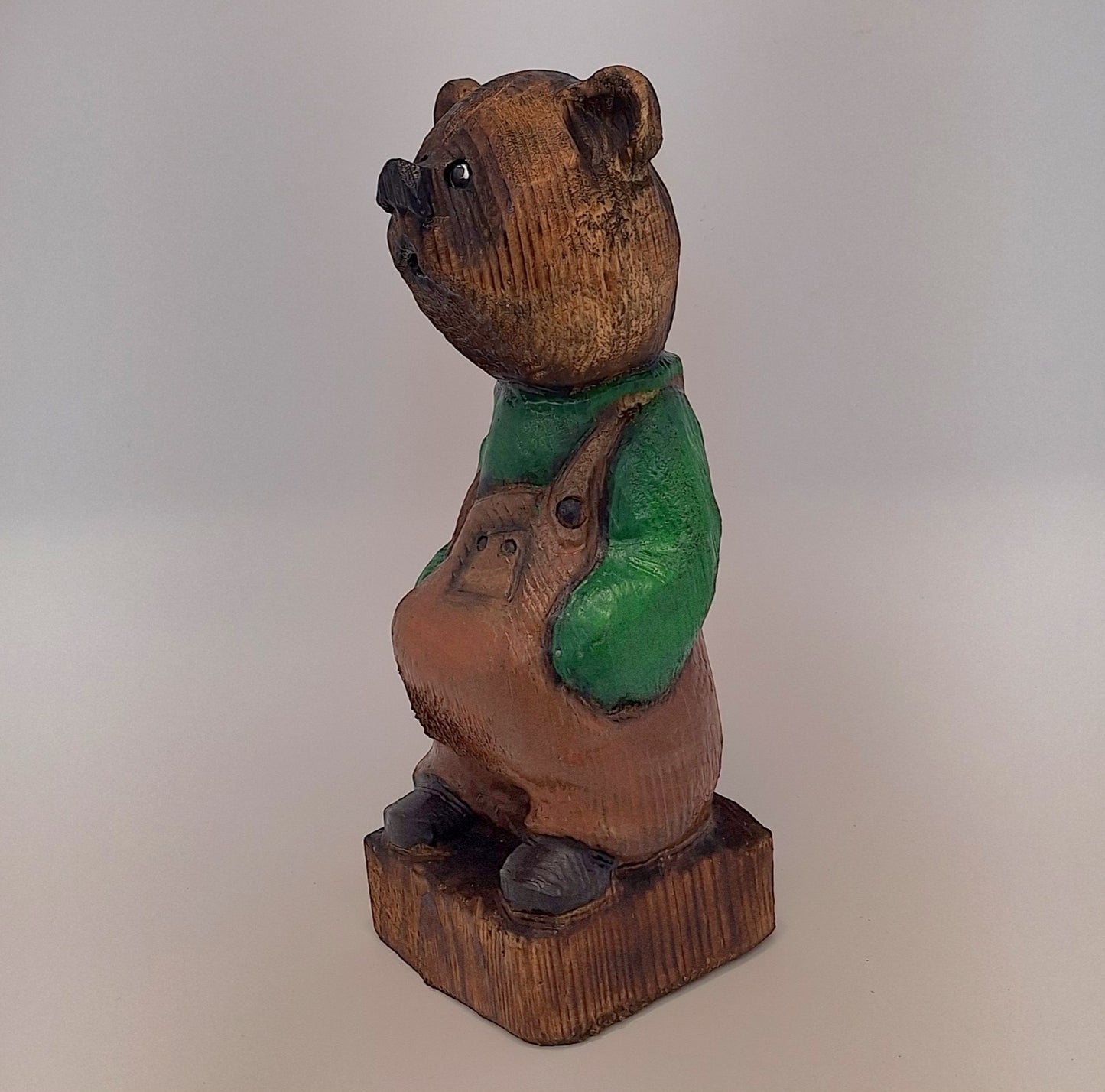 #0010 Bibbed bear