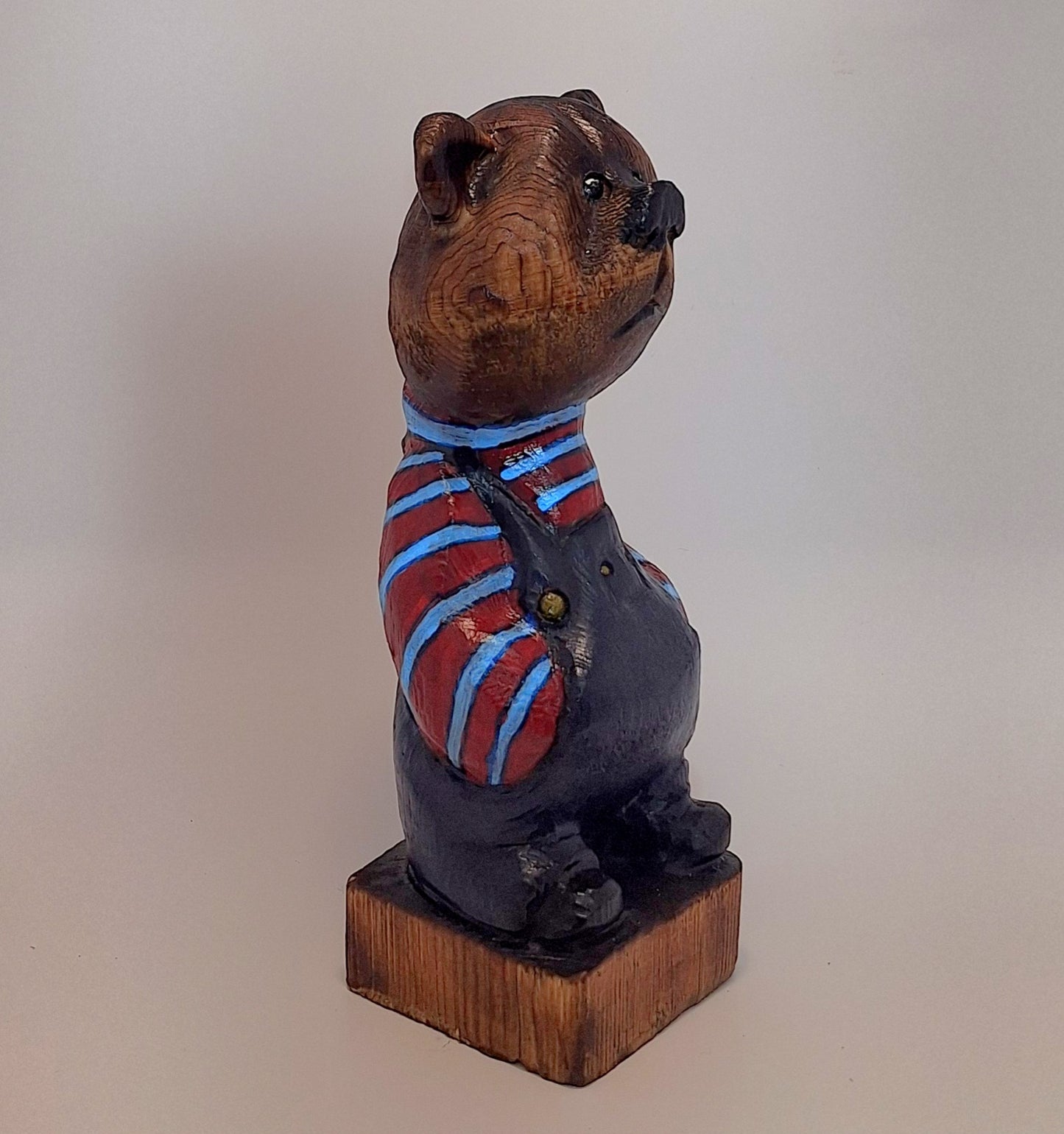 #0034 Bibbed bear