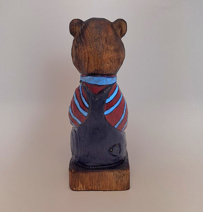 #0034 Bibbed bear