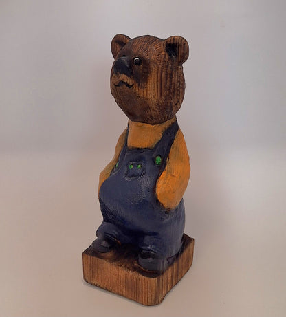 #0012 Bibbed bear