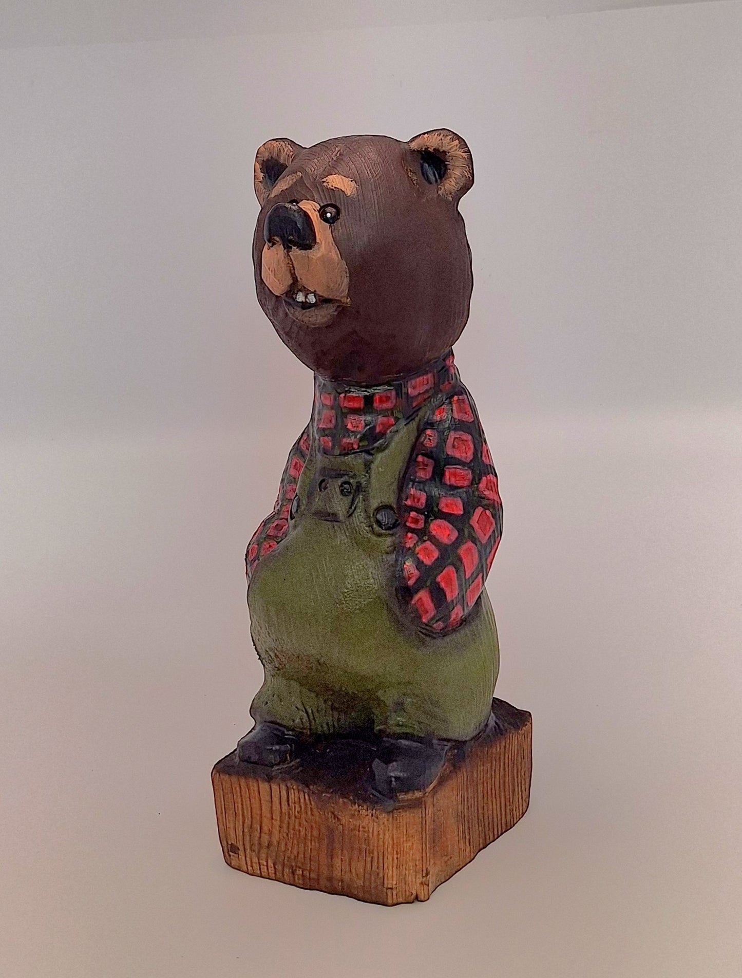 #0001 Bibbed bear