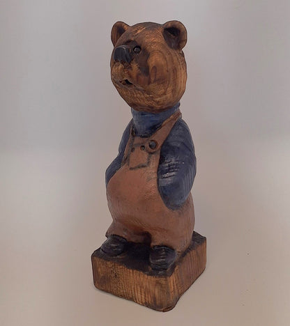 #0022 Bibbed bear