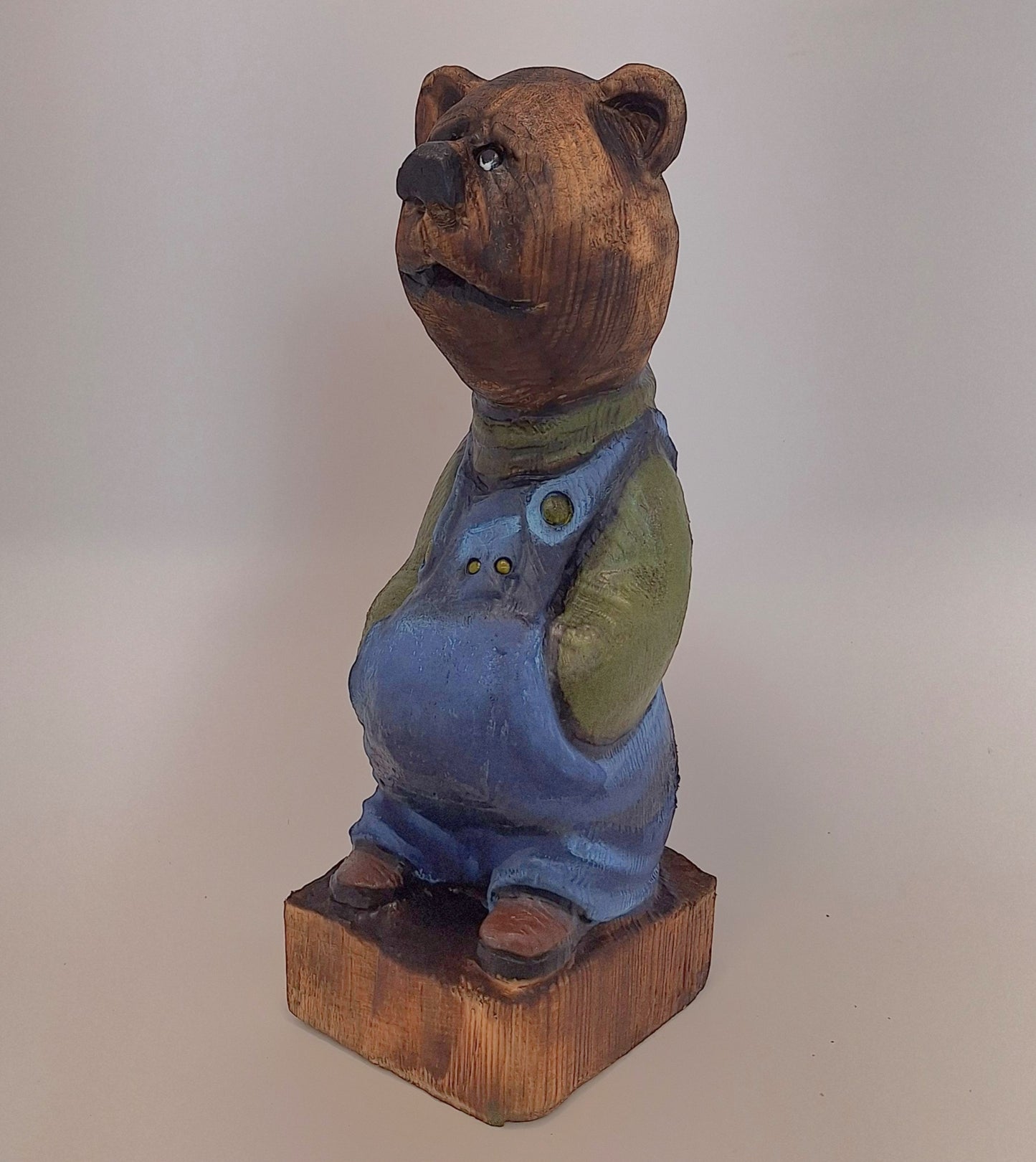 #0014 Bibbed bear