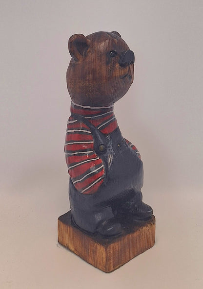 #0047 Bibbed bear