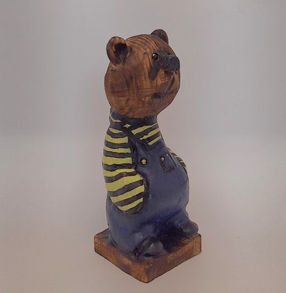 #0015 Bibbed bear