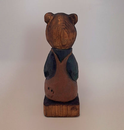 #0033 Bibbed bear