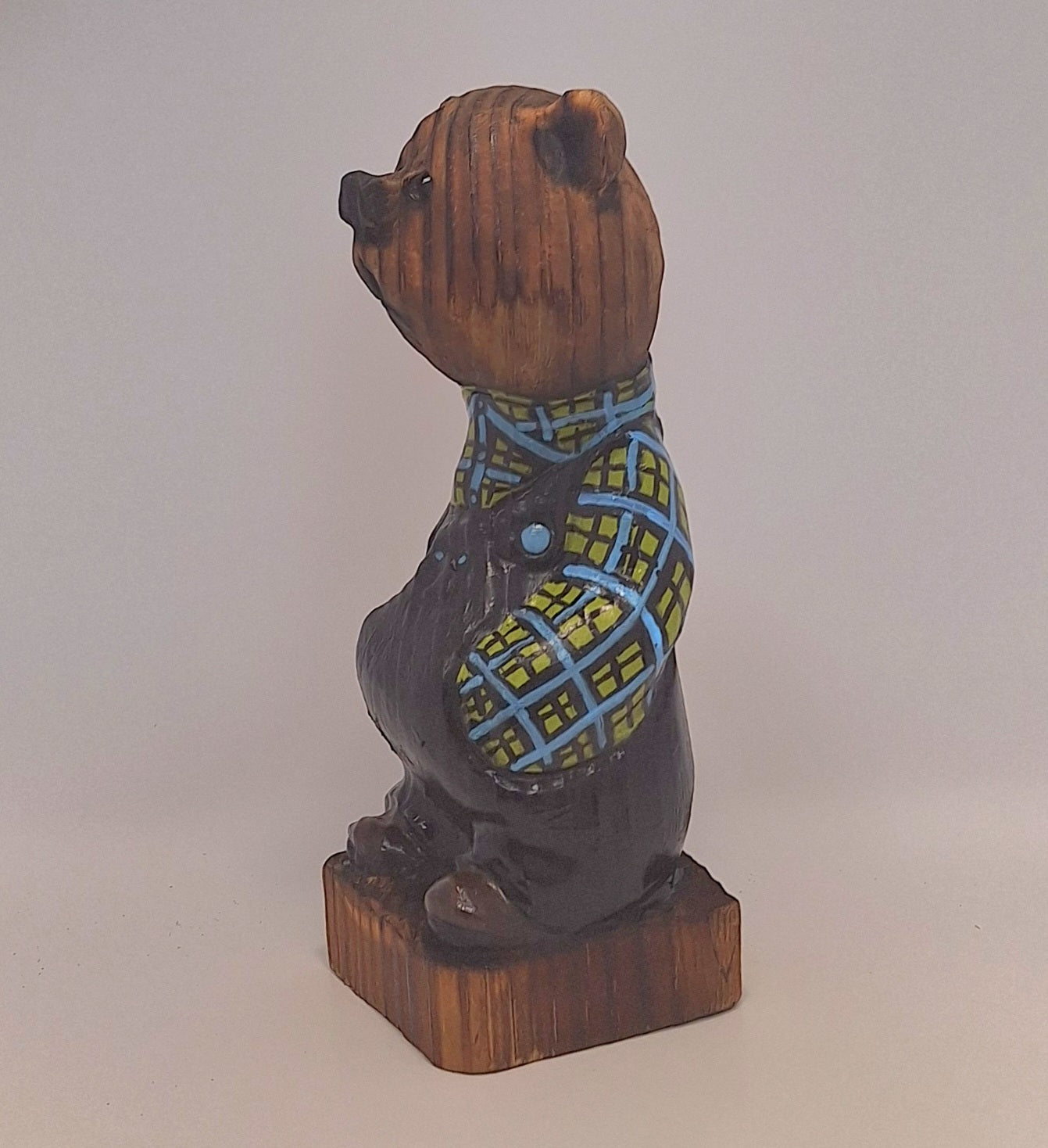 #0045 Bibbed bear