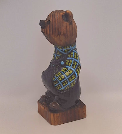 #0045 Bibbed bear